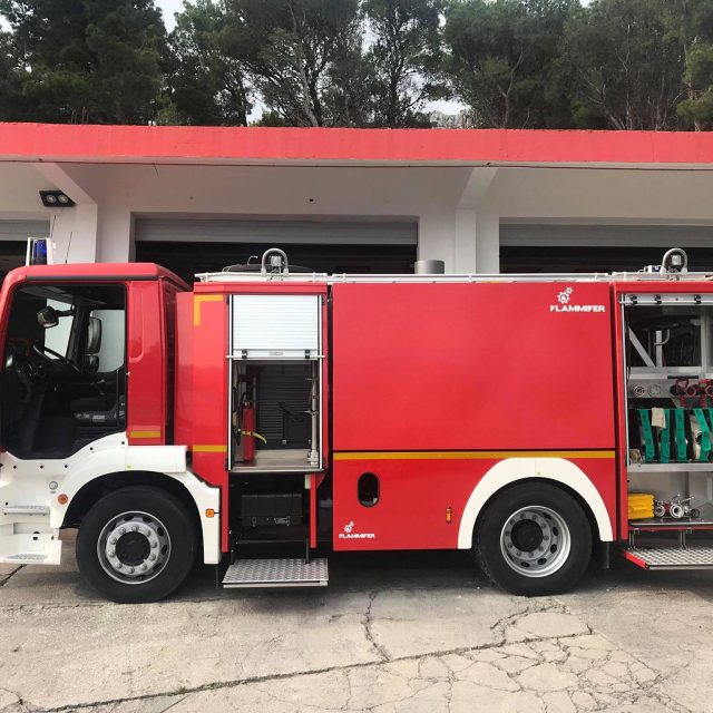 34014185_10212113193573393_163055345311154176_n