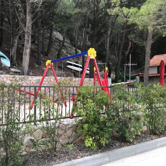 34703288_10212172640419527_6764163072715128832_n