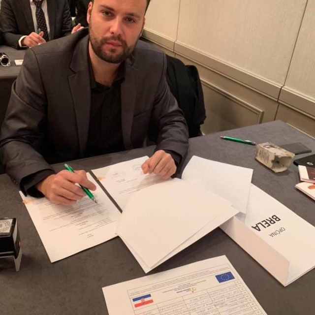 48372969_10213442290679990_313258610874384384_n 48372969_10213442290679990_313258610874384384_n